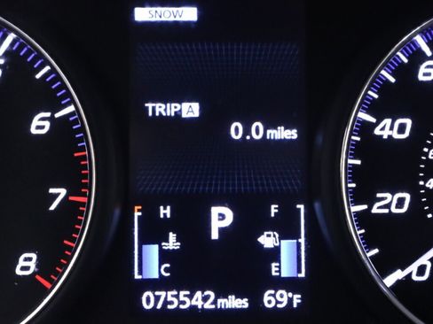 Used 2020 Mitsubishi Outlander ES AWD/4WD image 15