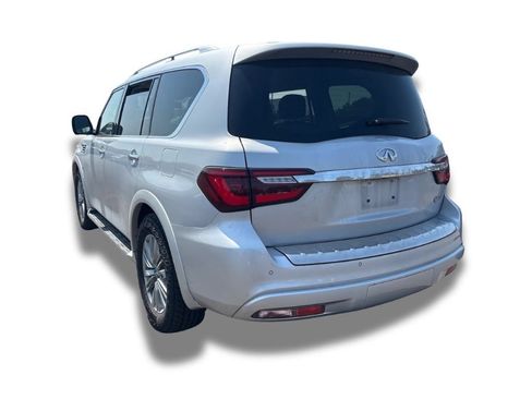 Used 2018 INFINITI QX80 4WD image 3