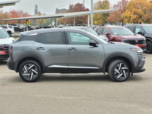 New 2026 Nissan Kicks SV image 3