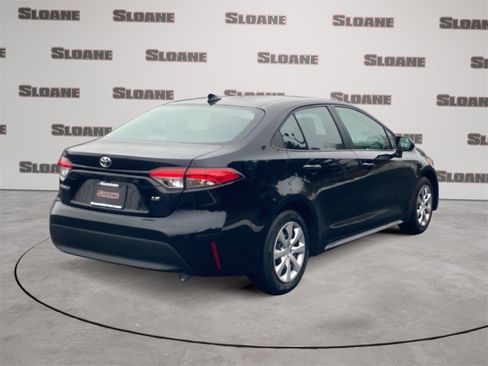Used 2024 Toyota Corolla LE image 5