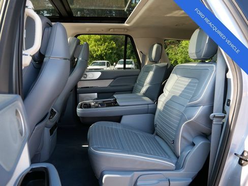Used 2024 Lincoln Navigator L Black Label AWD/4WD image 15