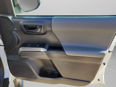 Used 2022 Toyota Tacoma SR5 image 13