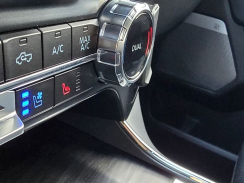 Used 2024 Ford F150 Lariat w/ FX4 Off-Road Package image 37