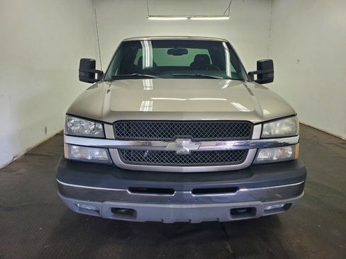 Used 2003 Chevrolet Silverado 2500 LT image 2