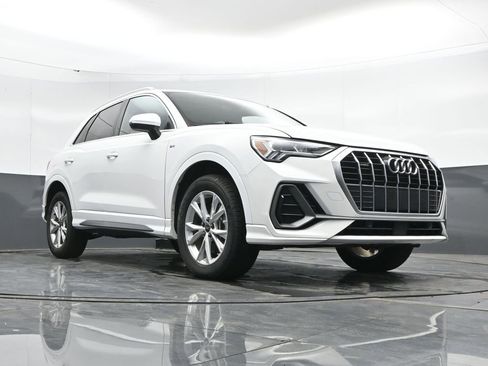 Used 2023 Audi Q3 2.0T Premium image 47