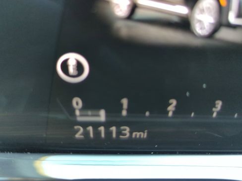 Used 2023 Cadillac Escalade ESV Premium Luxury image 30