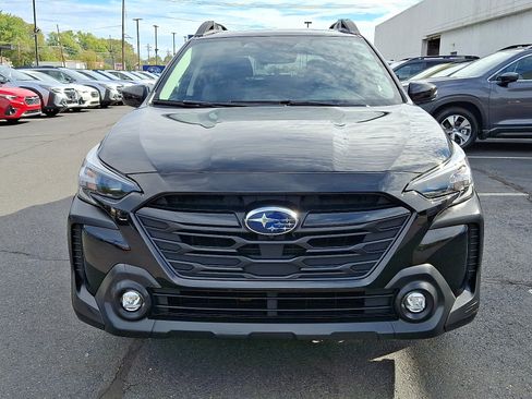 Certified 2025 Subaru Outback Onyx Edition XT image 2