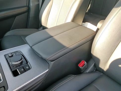 Certified 2024 MAZDA CX-90 Plug-In Hybrid w/ Preferred image 22