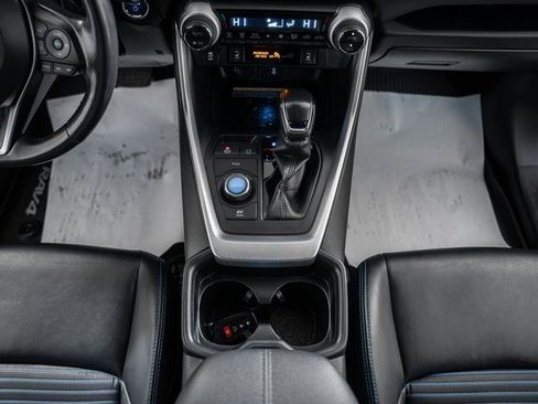 Used 2019 Toyota RAV4 XSE image 28