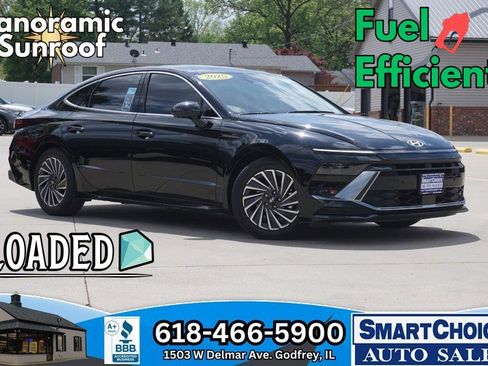 Used 2025 Hyundai Sonata Limited FWD image 1