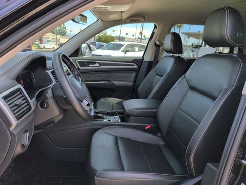 Used 2022 Volkswagen Atlas SE image 15