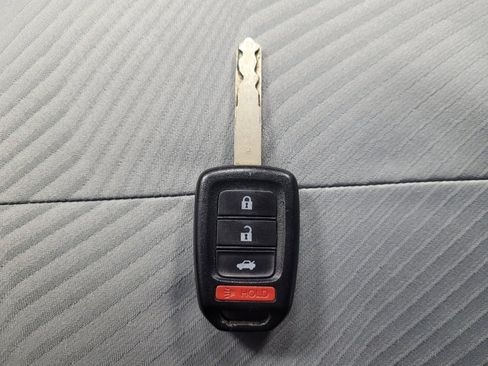 Used 2016 Honda Accord LX image 32