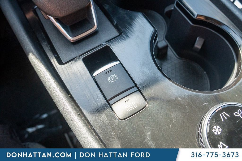 Used 2022 Nissan Rogue SV AWD/4WD image 12