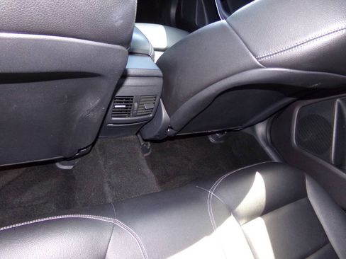 Used 2016 Mercedes-Benz GLA 250 image 15