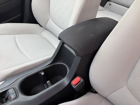 Used 2023 Toyota Corolla Cross L AWD/4WD image 30