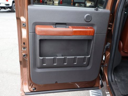 Used 2012 Ford F250 King Ranch w/ King Ranch w/Chrome Pkg image 28
