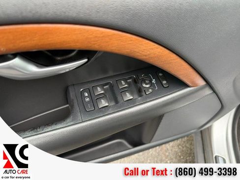 Used 2010 Volvo XC70 3.2 image 19