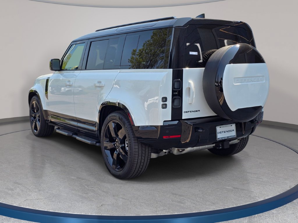 New 2026 Land Rover Defender 110 X-Dynamic SE AWD/4WD image 6