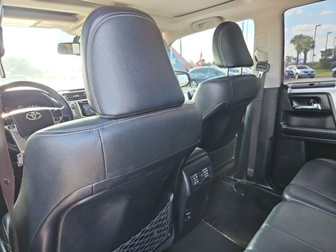 Used 2016 Toyota 4Runner Limited image 8