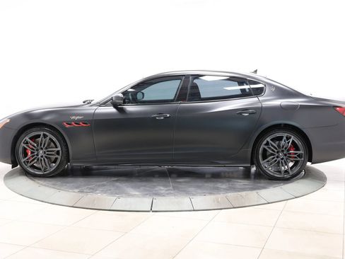 Used 2022 Maserati Quattroporte Trofeo RWD image 7