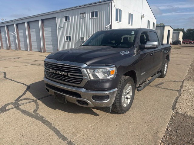 Used 2024 RAM 1500 Laramie AWD/4WD image 5