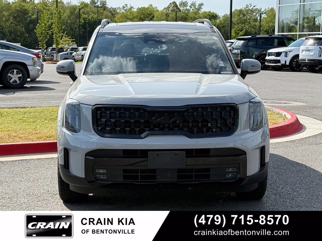 Used 2025 Kia Telluride SX Prestige X-Pro AWD/4WD image 2