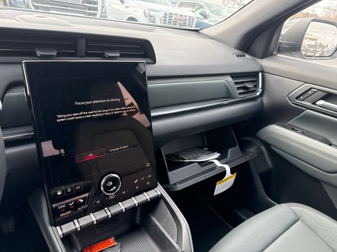 New 2026 GMC Terrain AT4 w/ Technology Package II image 23