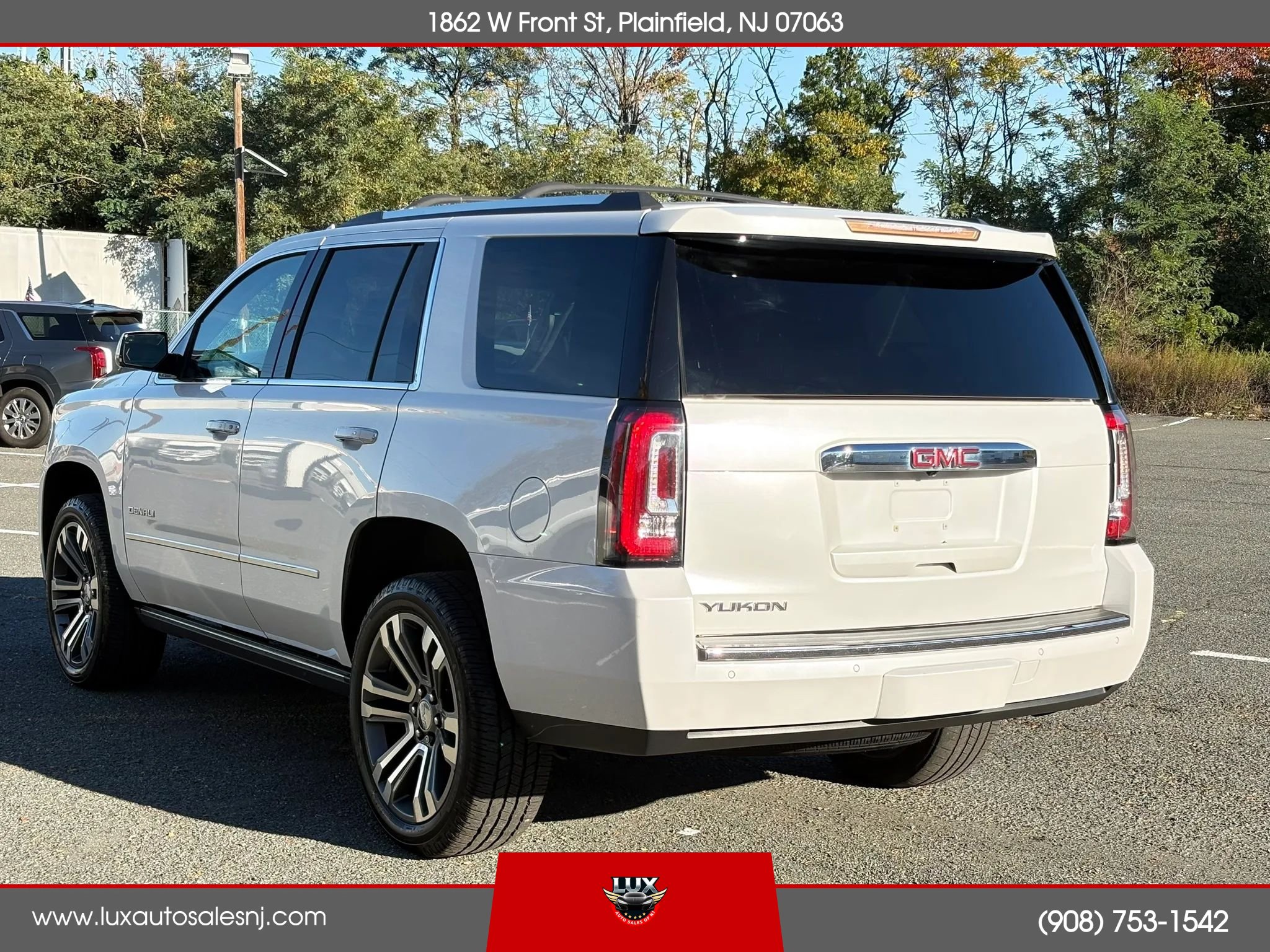 Used 2019 GMC Yukon Denali w/ Denali Ultimate Package AWD/4WD image 5