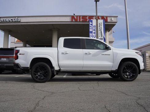 Used 2024 Chevrolet Colorado Z71 w/ Z71 Convenience Package 2 image 3