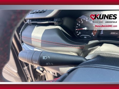 Used 2024 Jeep Compass Trailhawk image 12