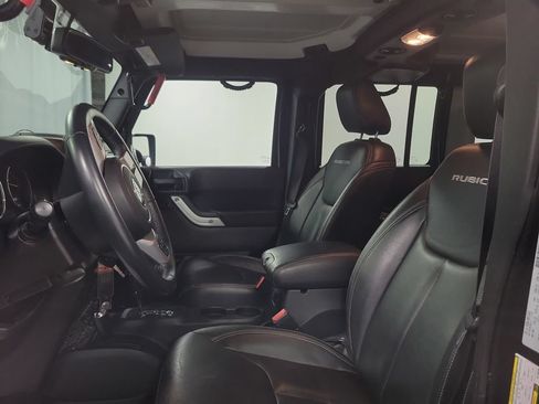 Used 2016 Jeep Wrangler Unlimited Rubicon AWD/4WD image 16