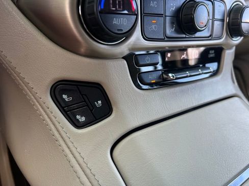 Used 2020 GMC Yukon Denali w/ Denali Ultimate Package image 30