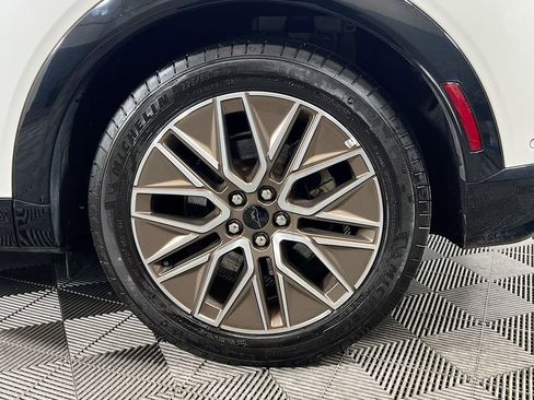 Used 2024 Ford Mustang Mach-E Premium image 32