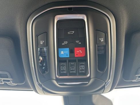 Used 2025 Jeep Grand Cherokee L Summit w/ Obsidian Package image 51