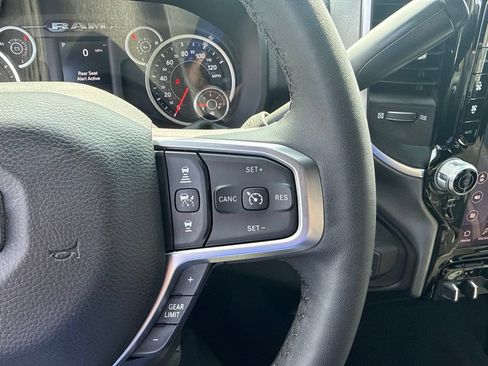 Certified 2025 RAM 2500 Big Horn AWD/4WD image 21