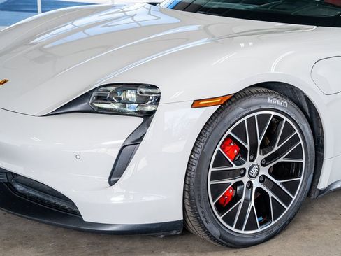 Used 2021 Porsche Taycan 4S image 12