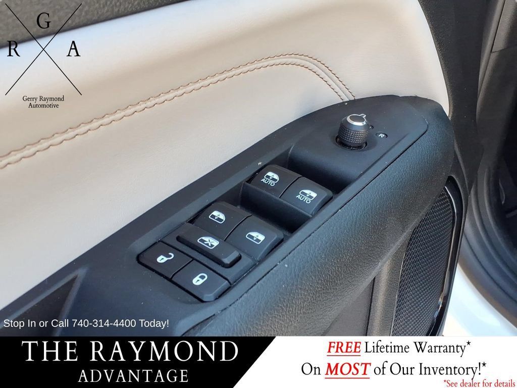 Used 2026 Jeep Compass Limited AWD/4WD image 17