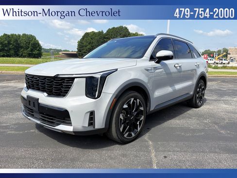 Used 2024 Kia Sorento EX w/ Panoramic Sunroof Package FWD image 1
