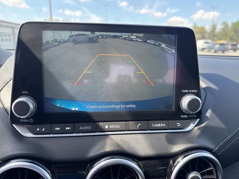 Used 2024 Nissan Sentra SV image 18