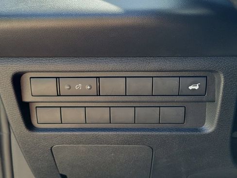 Used 2024 Mitsubishi Outlander SE FWD image 24