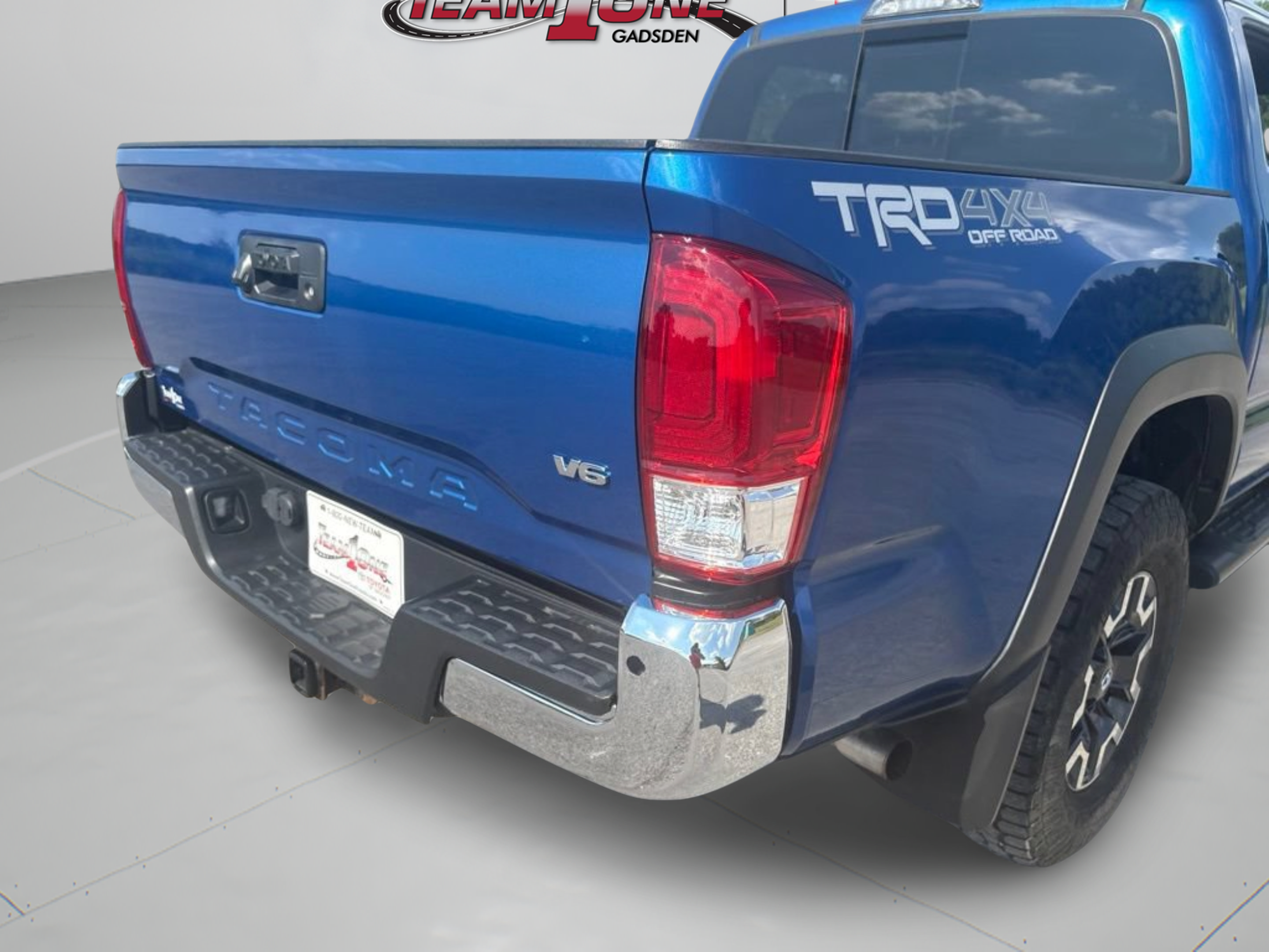 Used 2018 Toyota Tacoma TRD Off-Road AWD/4WD image 29