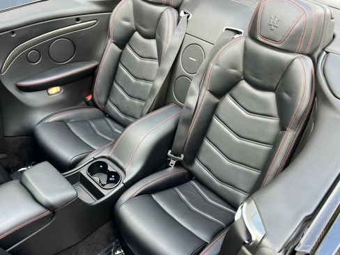 Used 2018 Maserati GranTurismo MC RWD image 17