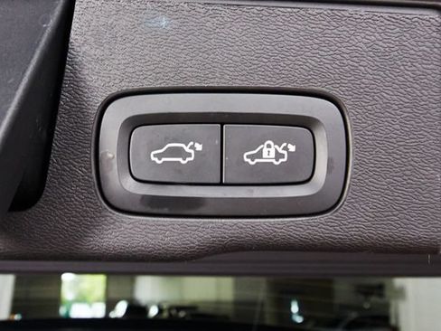 Used 2023 Volvo XC60 T8 Plus AWD/4WD image 26