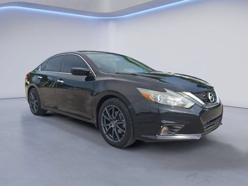 Used 2018 Nissan Altima 2.5 SR w/ SR Special Edition FWD image 8