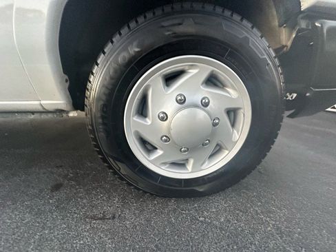 Used 2011 Ford E-150 and Econoline 150 w/ Commercial Cargo Van Pkg image 30