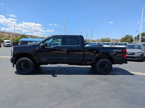 New 2026 Ford F250 Lariat w/ Black Appearance Package AWD/4WD image 7