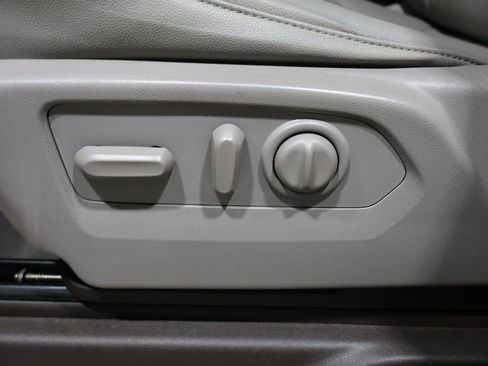 Used 2022 Chevrolet Silverado 1500 LTZ image 14