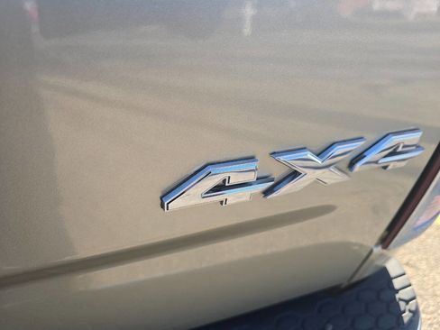 Used 2011 RAM 1500 Big Horn image 24