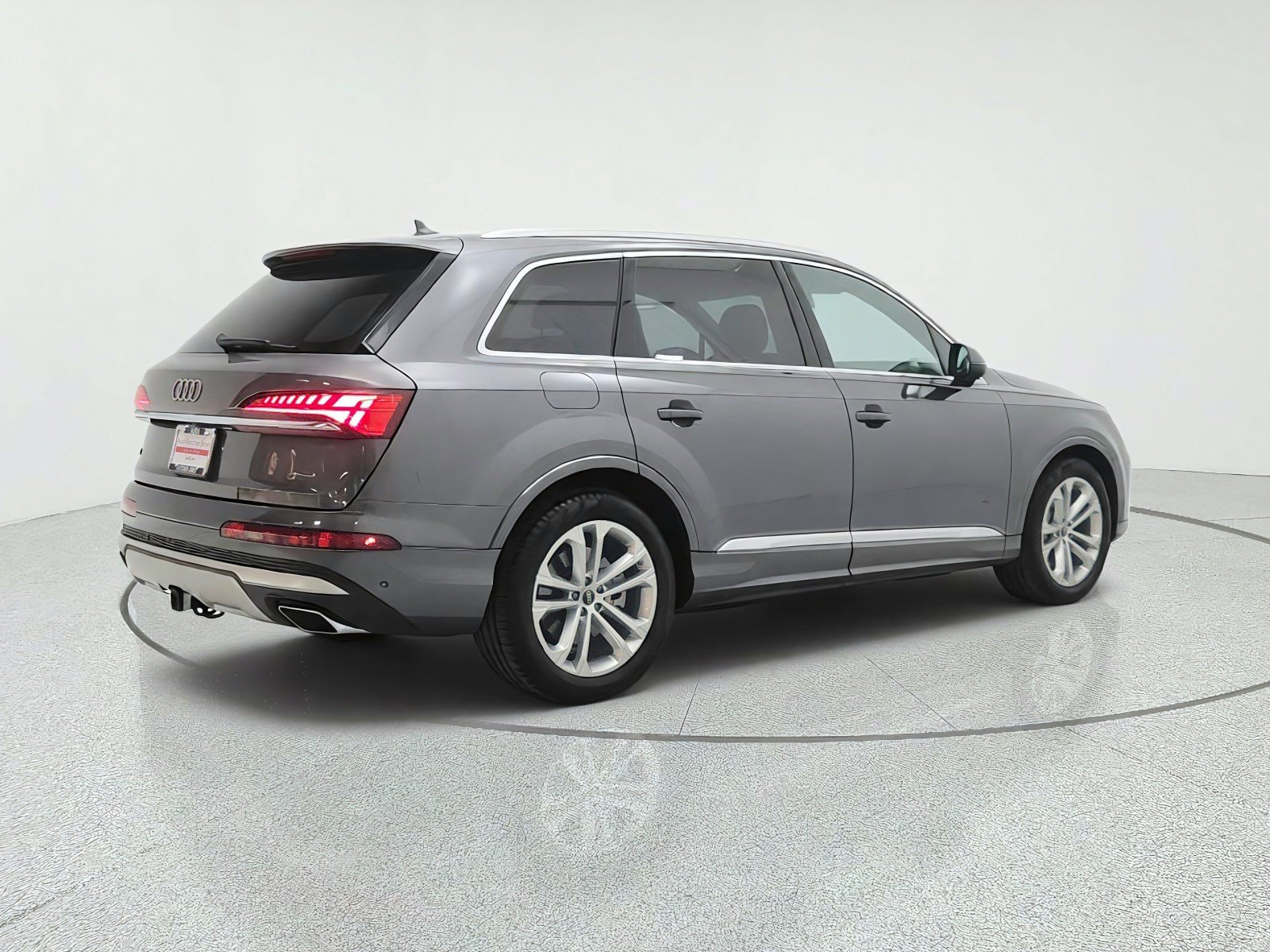 Used 2025 Audi Q7 3.0T Premium Plus w/ Premium Plus Package AWD/4WD image 5