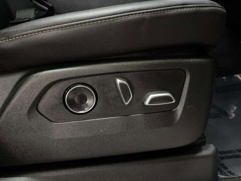 Used 2021 Cadillac Escalade Luxury image 68